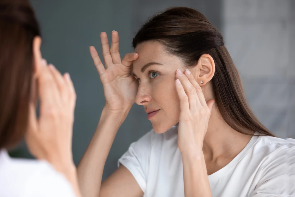 Managing Scarring and Complications After Facelift