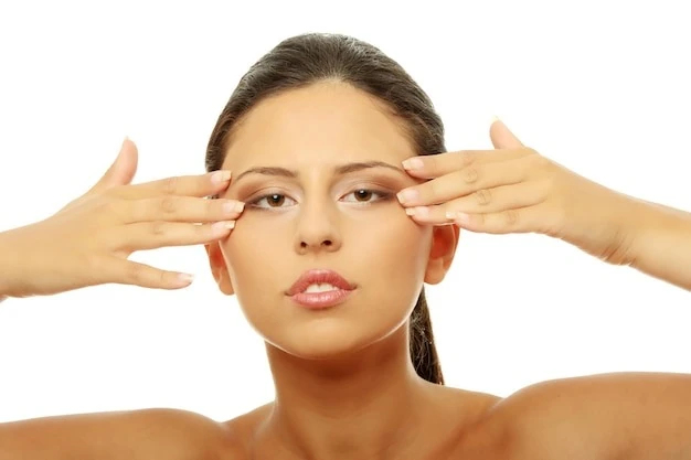 Options for Non-Surgical Eyelid Enhancement